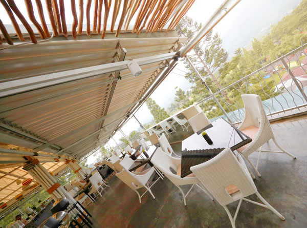safari garden cafe & restaurant