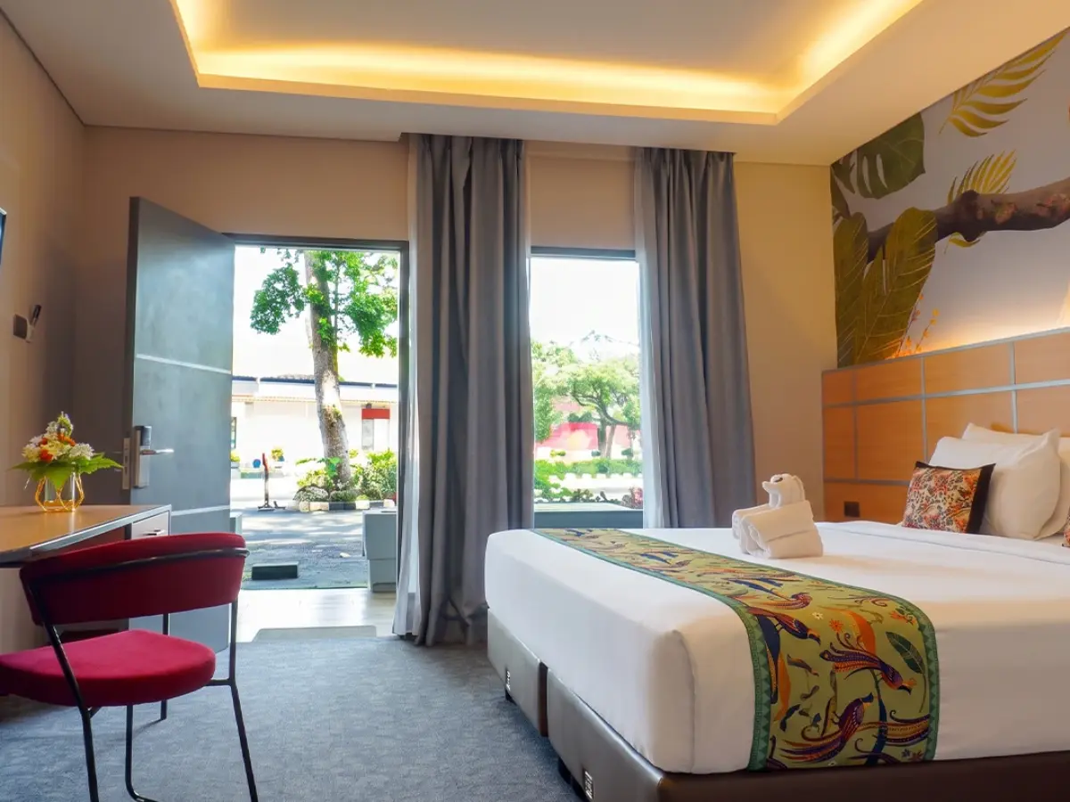 Royal Safari Garden - Cendrawasih Hotel