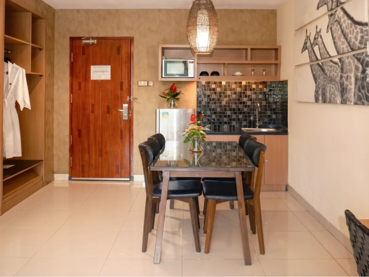 Royal Safari Garden - Giraffe Hotel