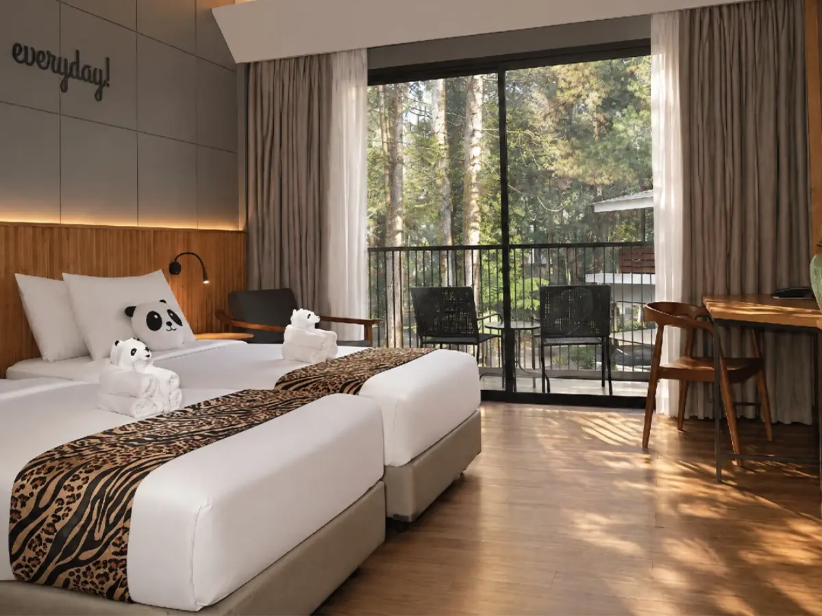 Royal Safari Garden - Panda Hotel